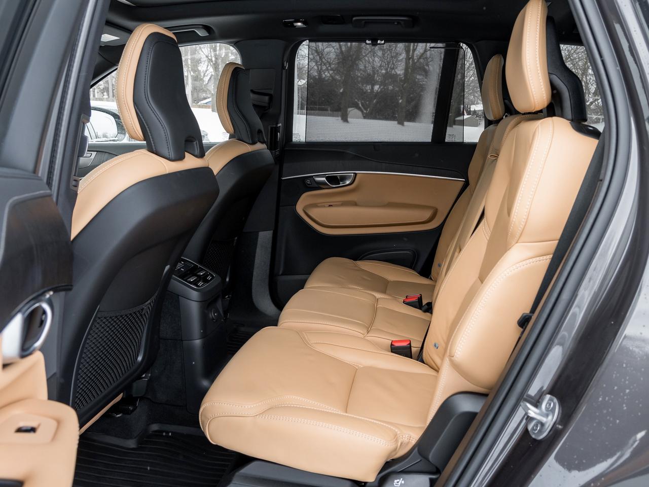 2024 Volvo XC90 Recharge T8 eAWD PHEV Ultimate 7-Seater LOW MILEAGE  CPO Photo