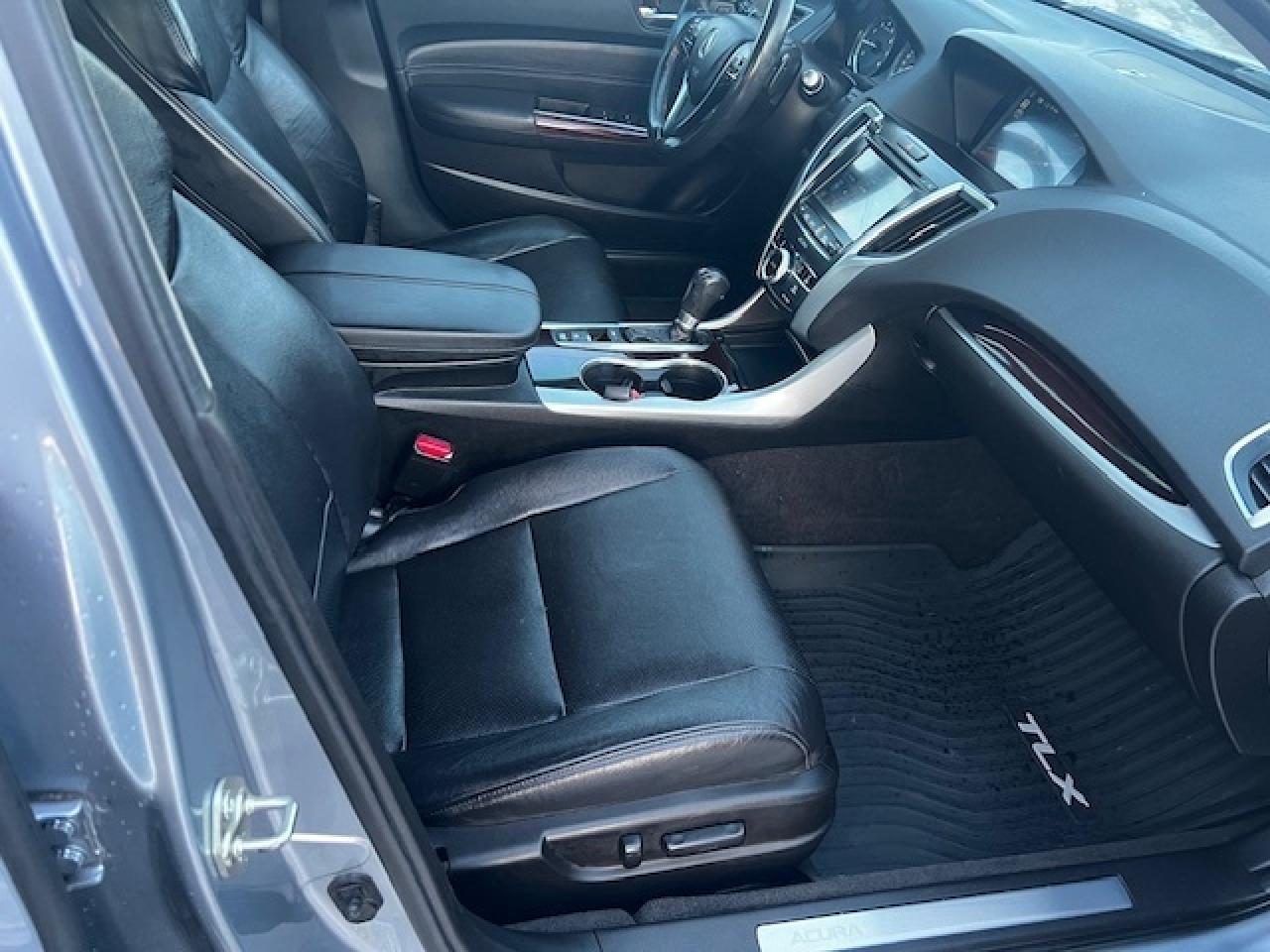 2016 Acura TLX 4dr Sdn FWD Tech Photo