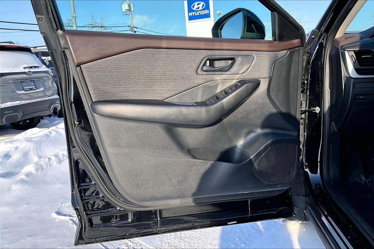 2023 Nissan Rogue S AWD   HEATED SEATS/STEER   BLINDSPOT   CARPLAY Photo