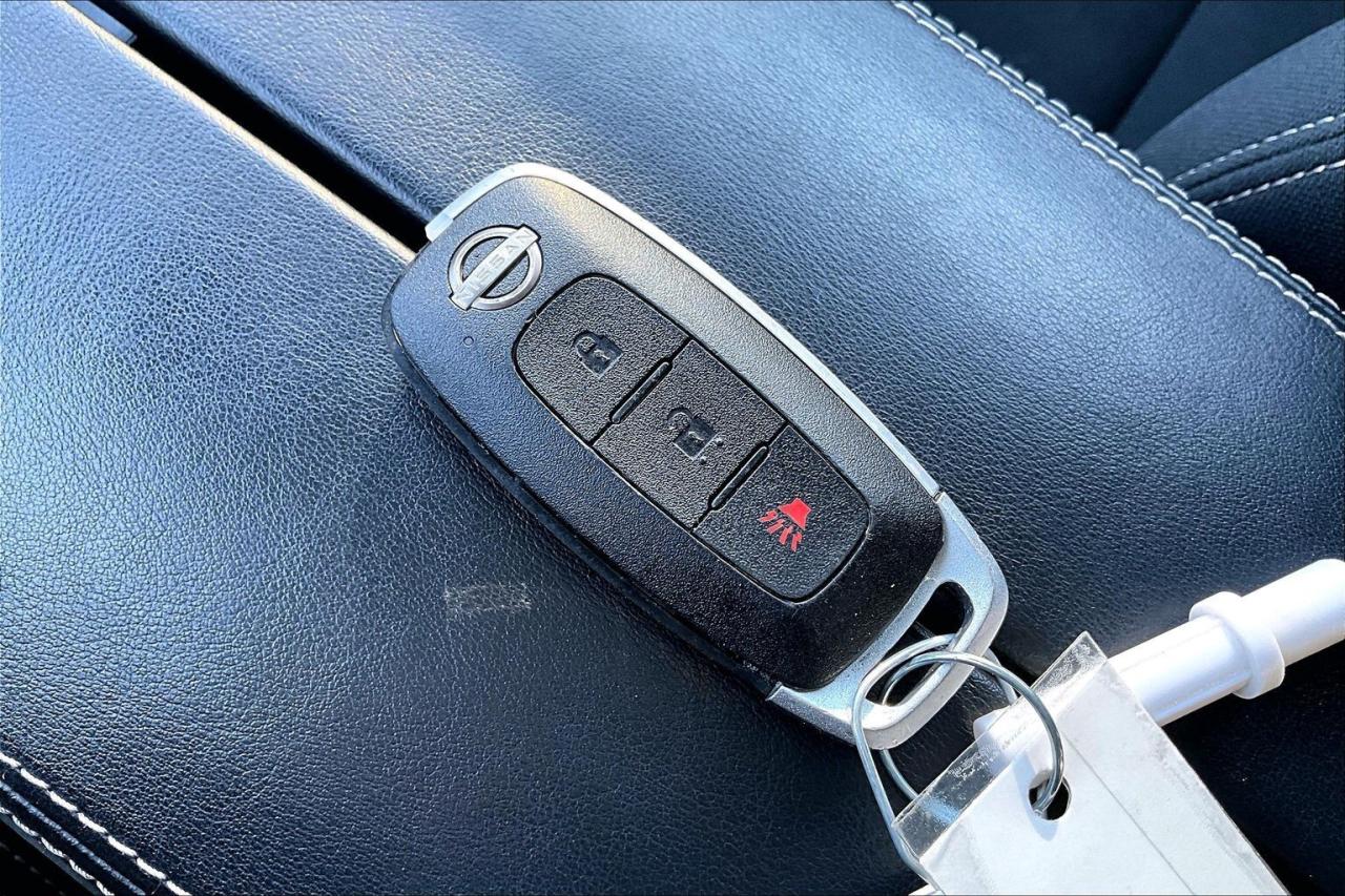 2023 Nissan Rogue S AWD   HEATED SEATS/STEER   BLINDSPOT   CARPLAY Photo