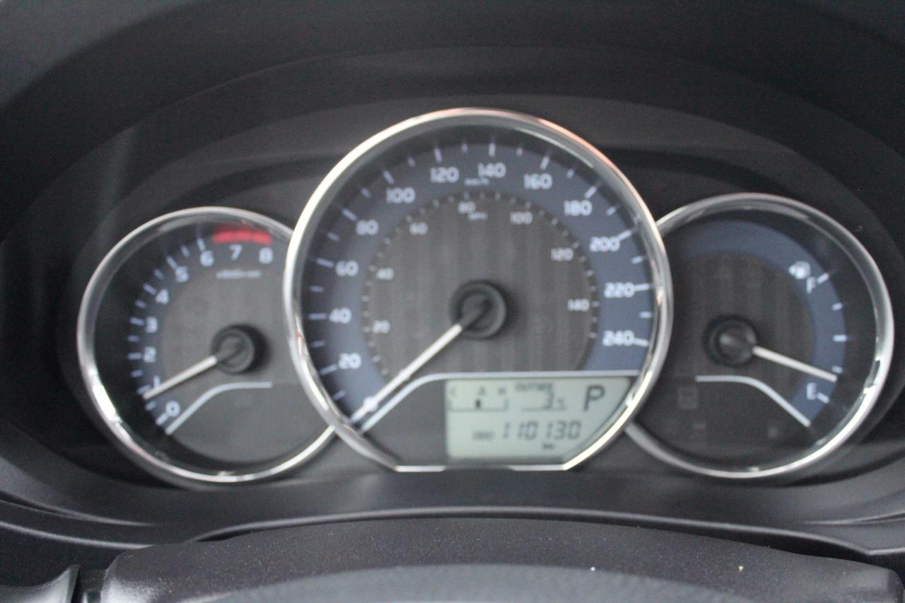 2015 Toyota Corolla 4dr Sdn Auto CE, Certified, Clean Title Photo