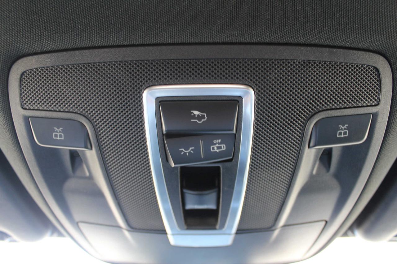 2015 Mercedes-Benz M-Class 4MATIC 4dr ML 350 BlueTEC, No Accidents Photo
