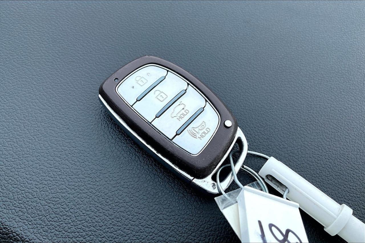 2019 Hyundai Elantra SPORT MANUAL   TURBO   HEATED SEAT/STEER   CARPLAY Photo