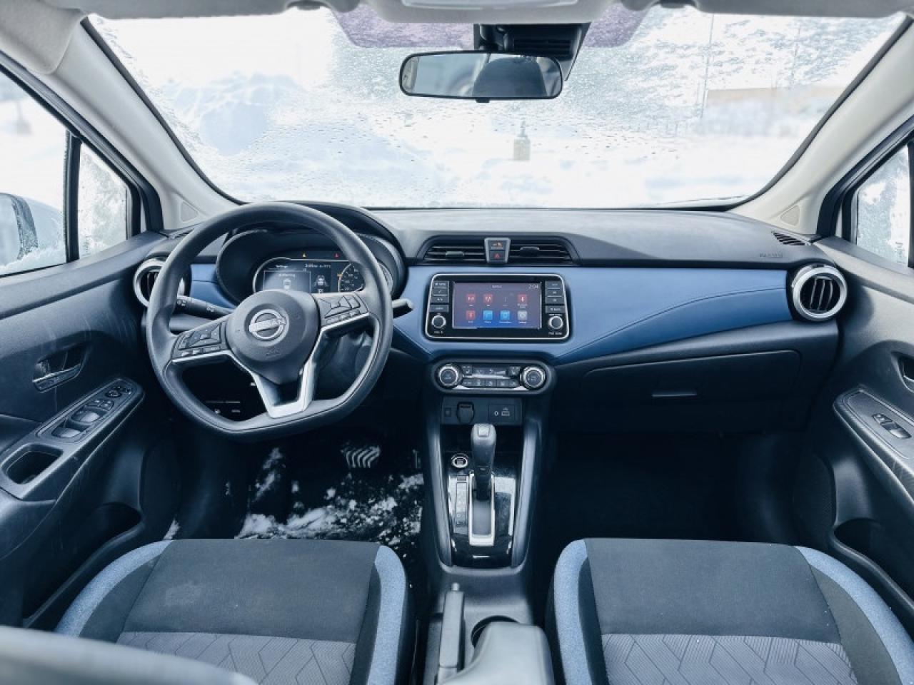 2024 Nissan Versa SV Photo