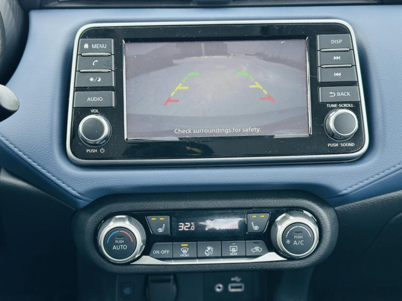 2024 Nissan Versa SV Photo