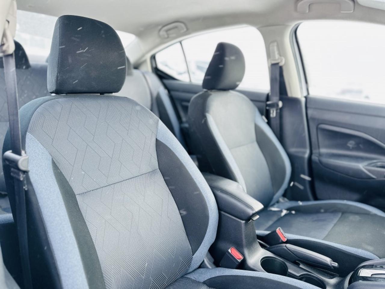 2024 Nissan Versa SV Photo