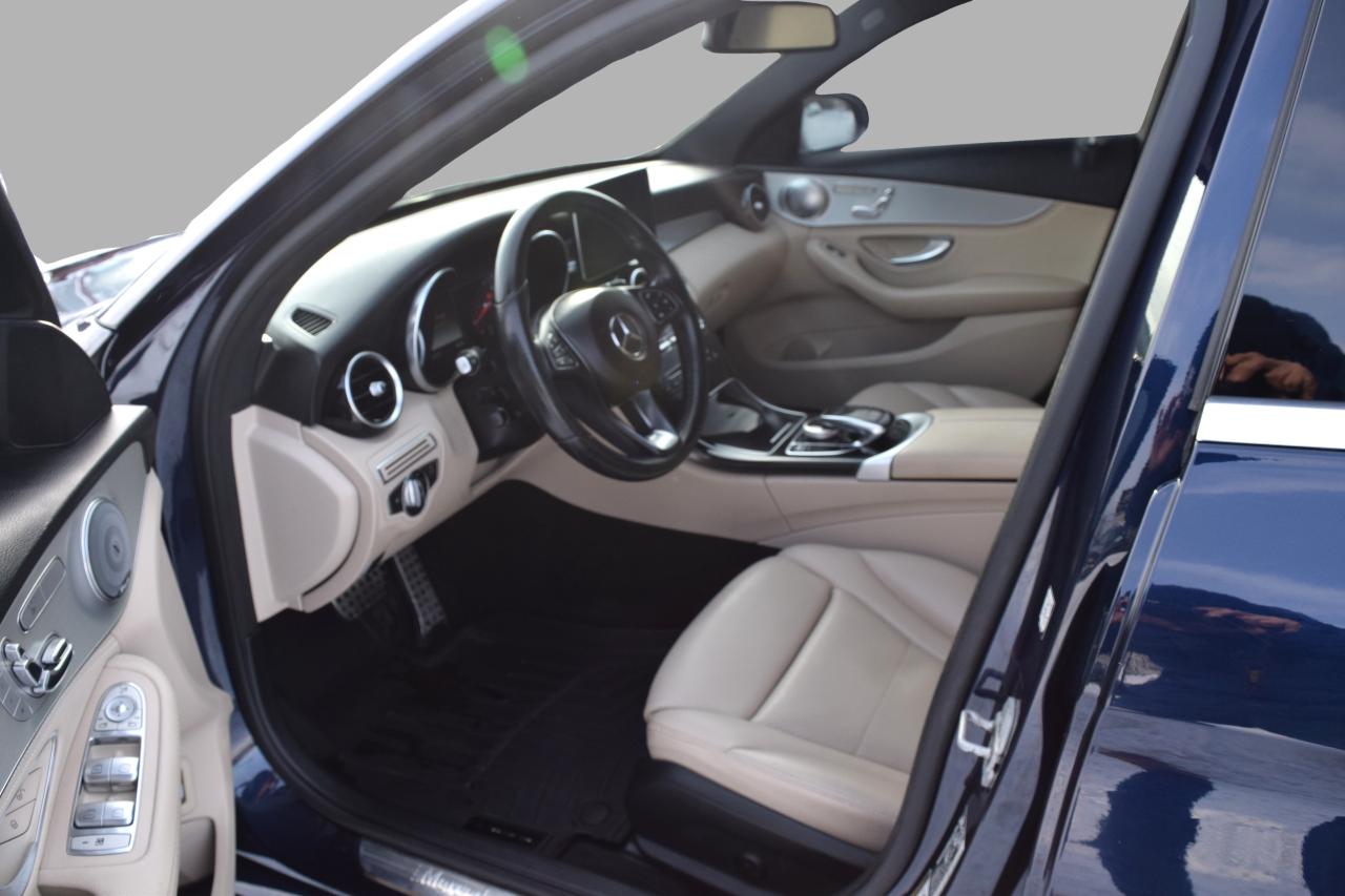 2015 Mercedes-Benz C-Class C300 4MATIC AMG Sport Pkg Navi Panoramic Sunroof Photo
