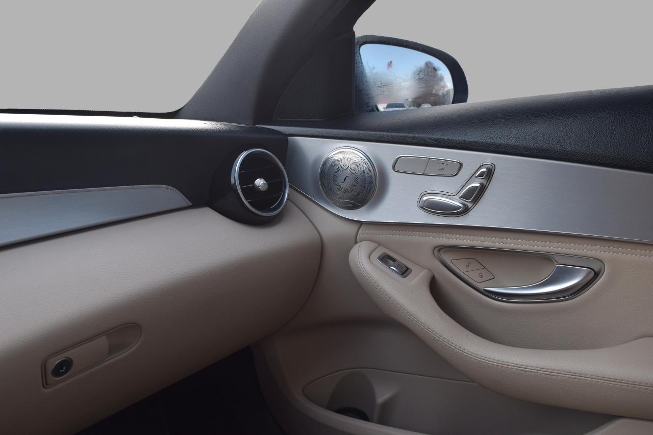 2015 Mercedes-Benz C-Class C300 4MATIC AMG Sport Pkg Navi Panoramic Sunroof Photo