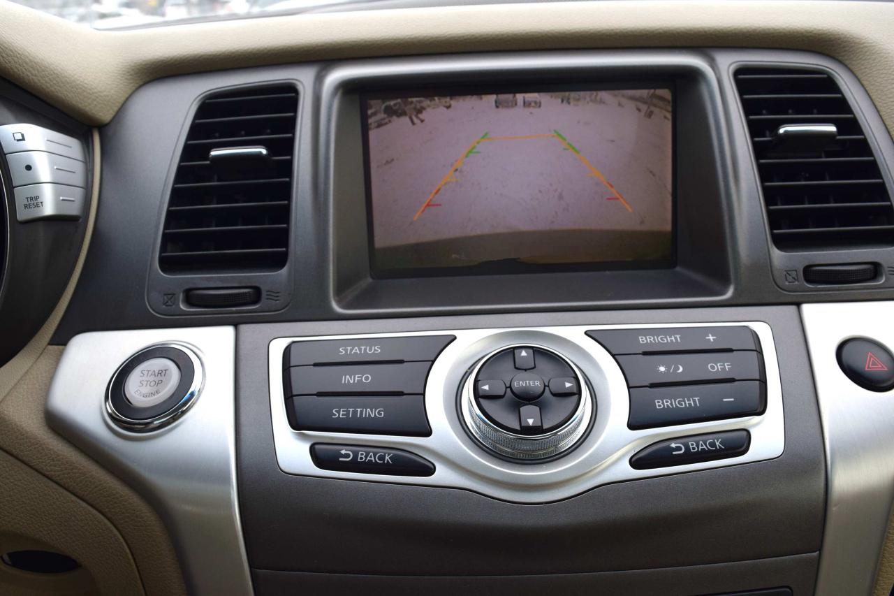 2014 Nissan Murano SV AWD PANORAMIC SUNROOF NAVIGATION Photo