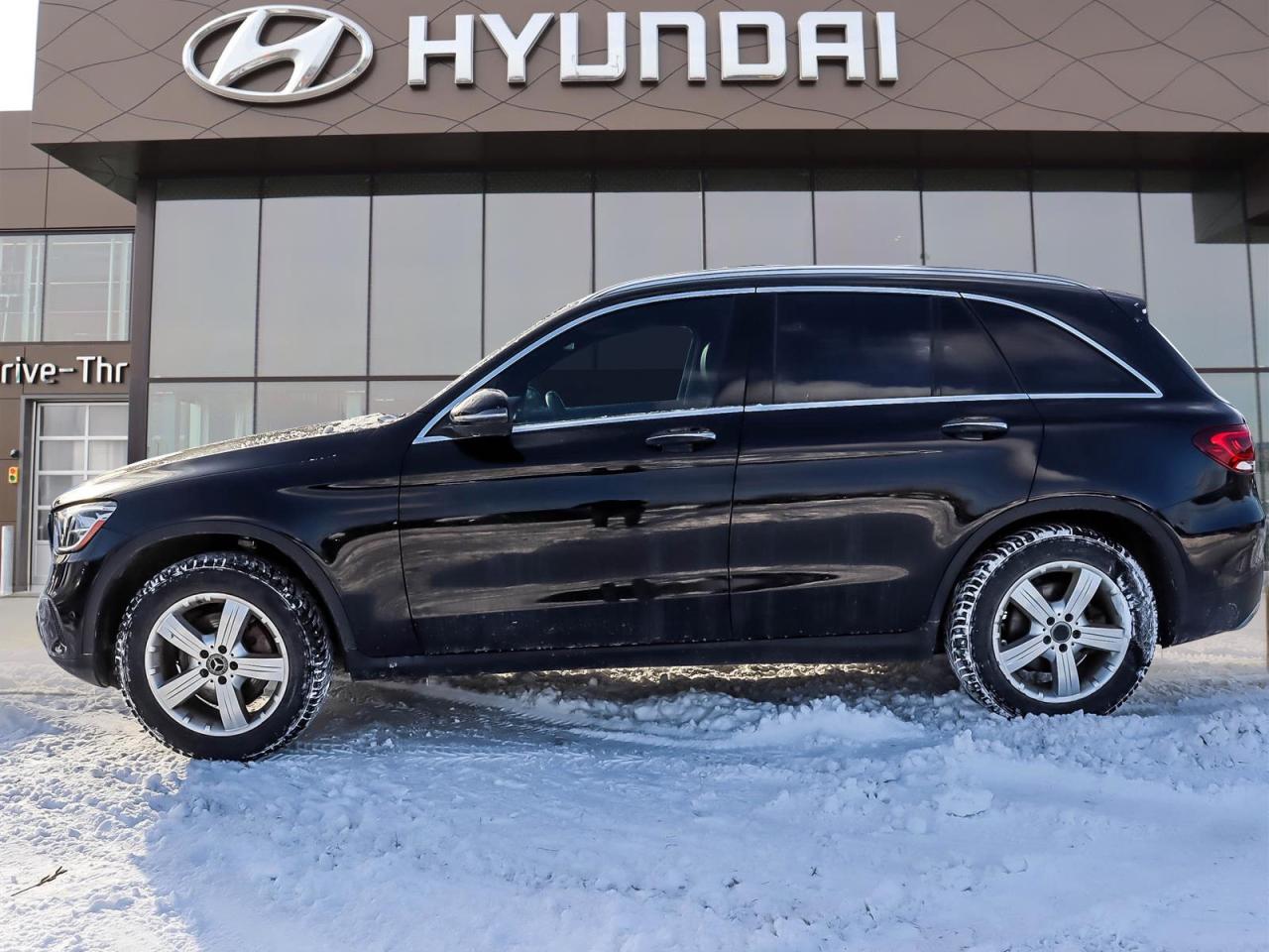 2021 Mercedes-Benz GLC GLC 300 Photo