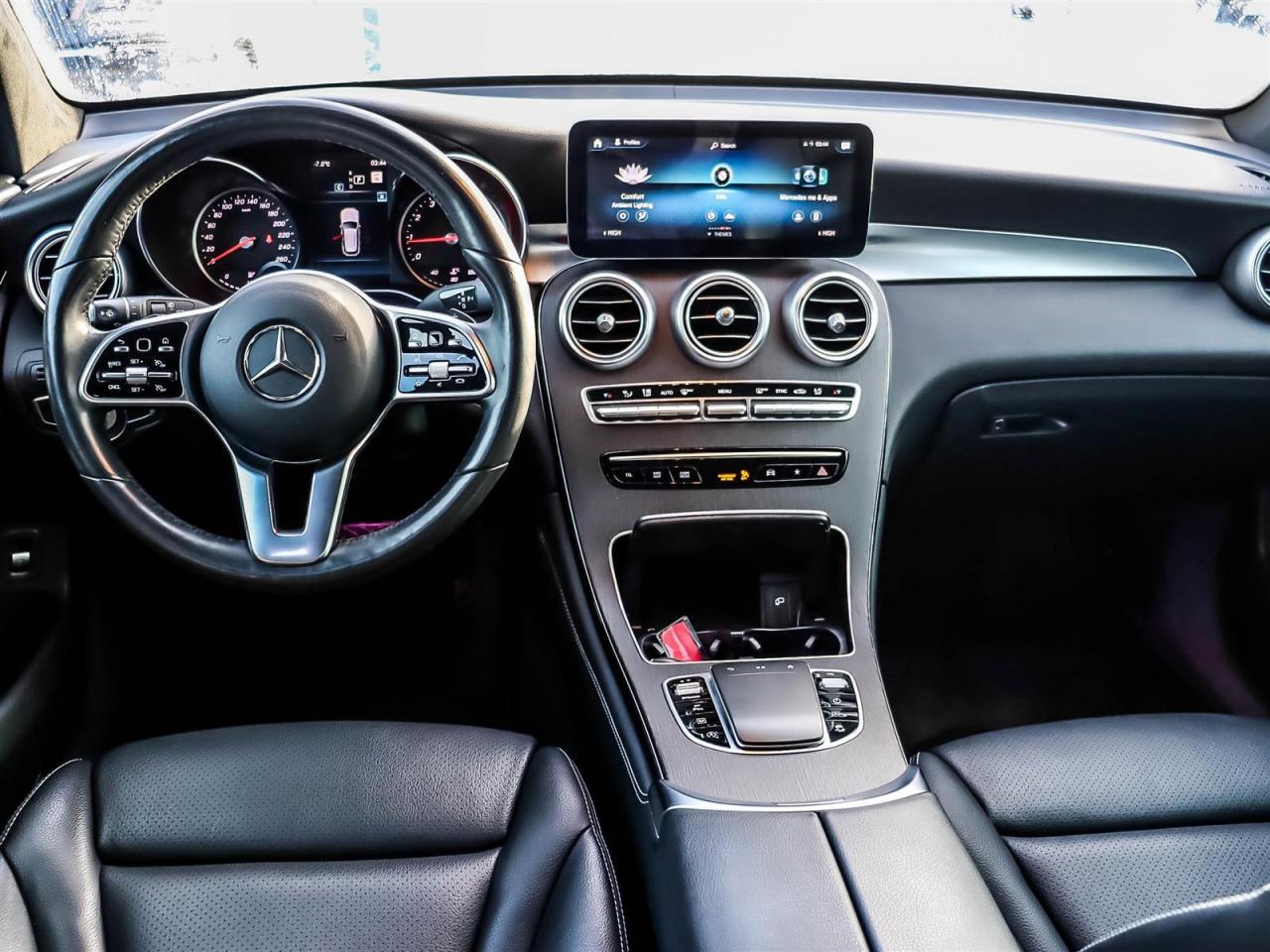 2021 Mercedes-Benz GLC GLC 300 Photo