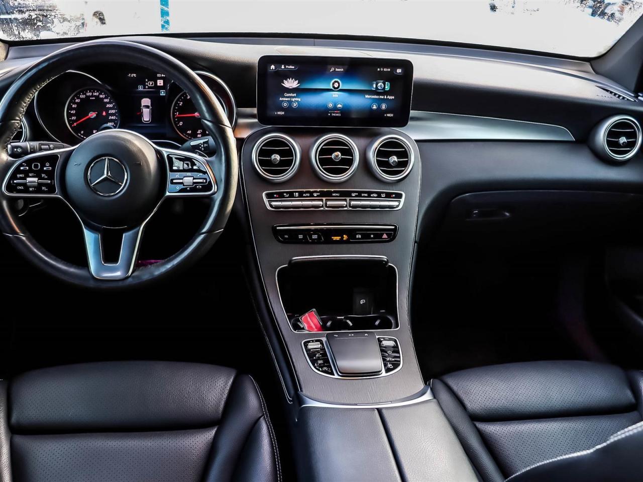 2021 Mercedes-Benz GLC GLC 300 Photo