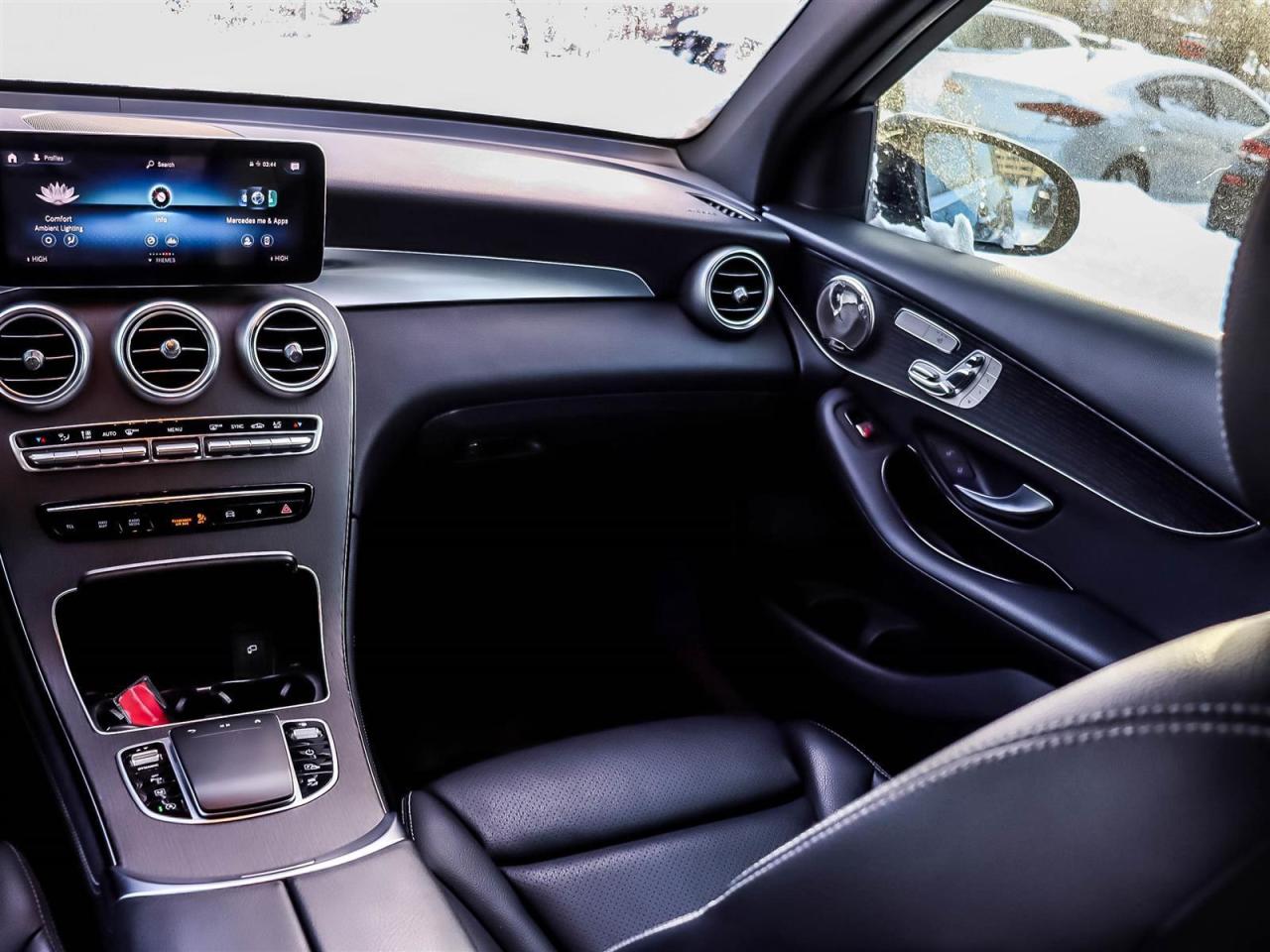 2021 Mercedes-Benz GLC GLC 300 Photo