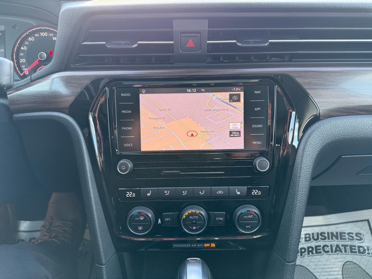 2020 Volkswagen Passat Execline R-Line  ACCIDENT FREE 1-OWNER MINT Photo