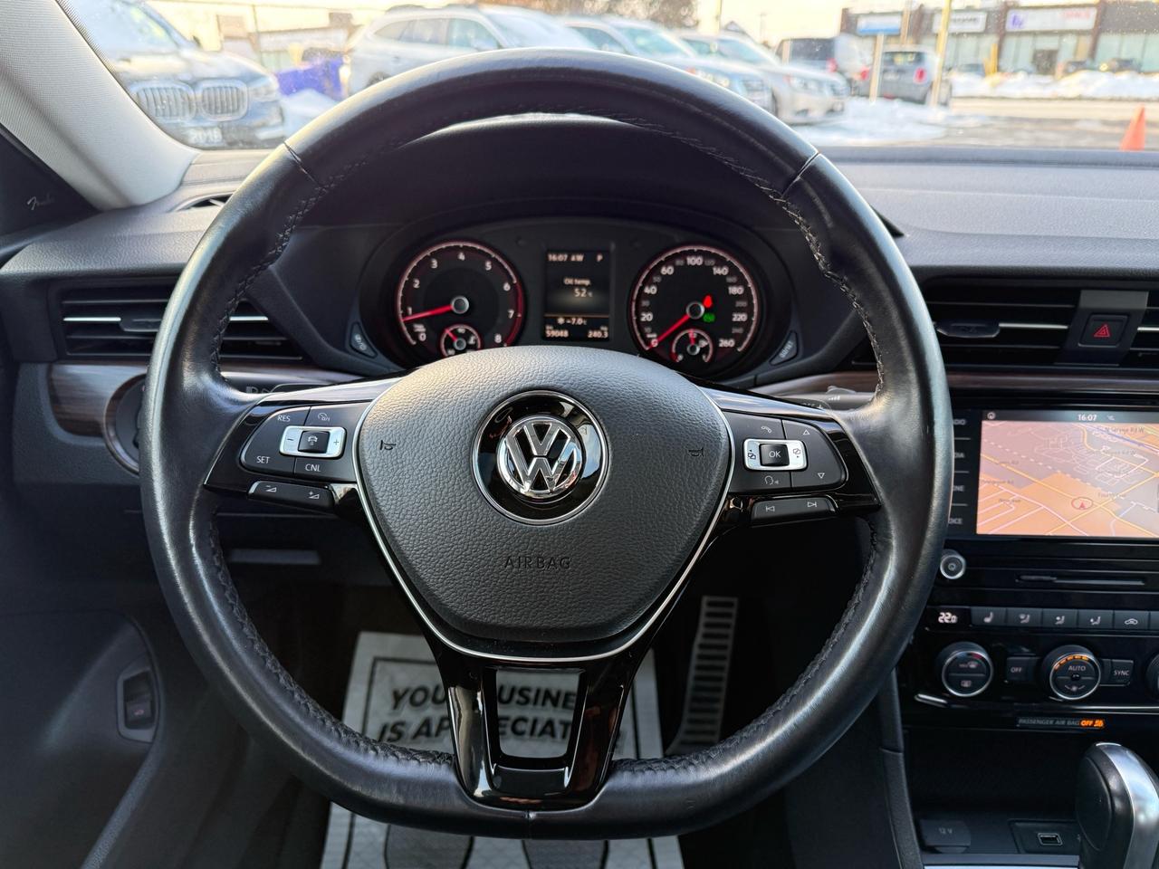 2020 Volkswagen Passat Execline R-Line  ACCIDENT FREE 1-OWNER MINT Photo