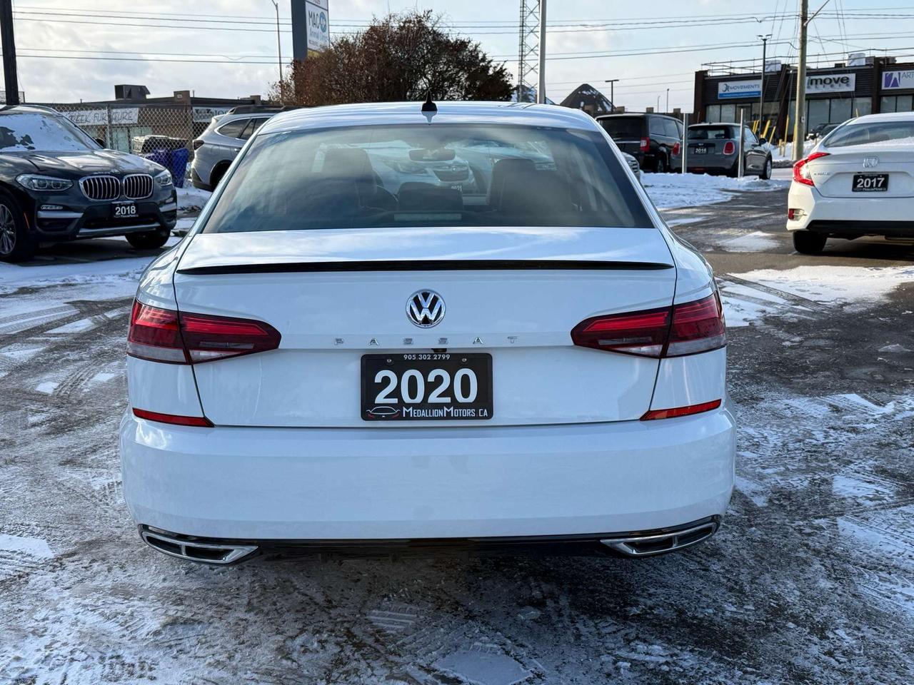 2020 Volkswagen Passat Execline R-Line  ACCIDENT FREE 1-OWNER MINT Photo