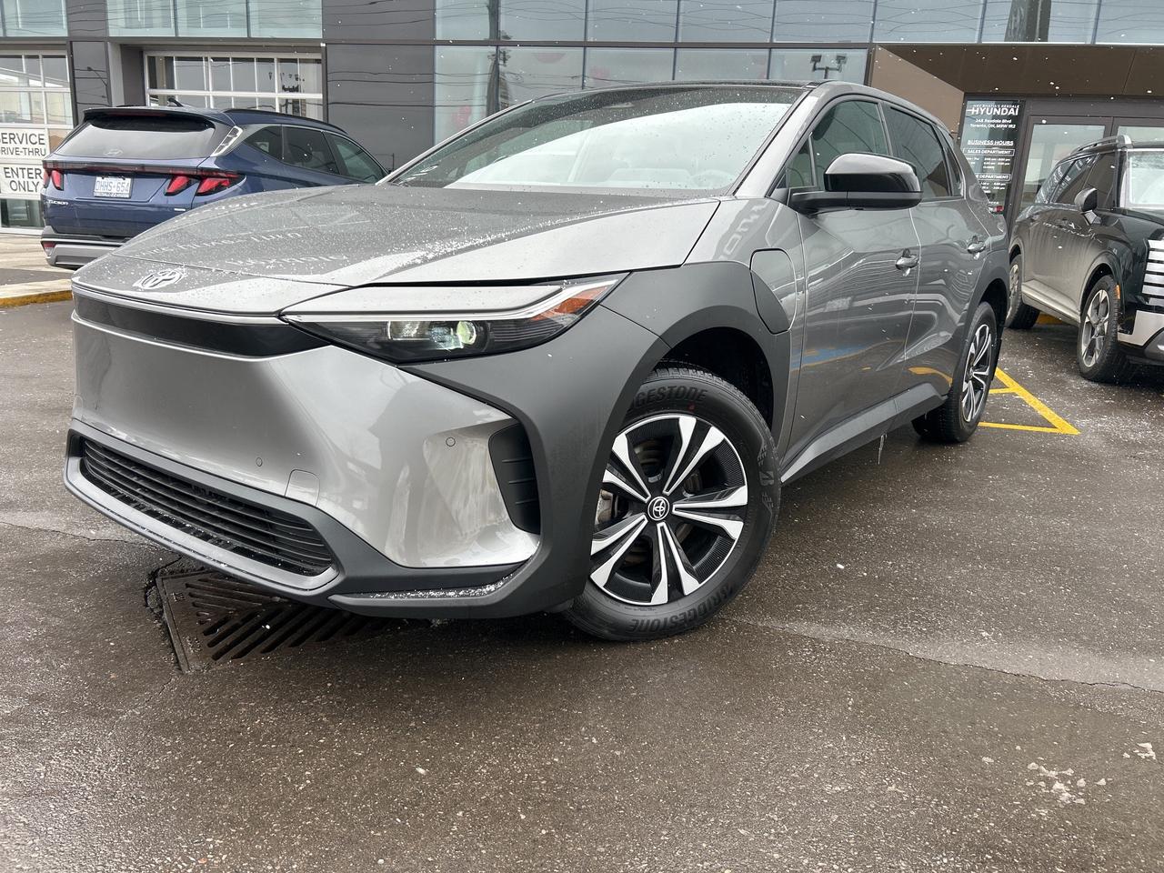 2024 Toyota bZ4X XLE AWD   CLEAN CARFAX   ONE OWNER Photo