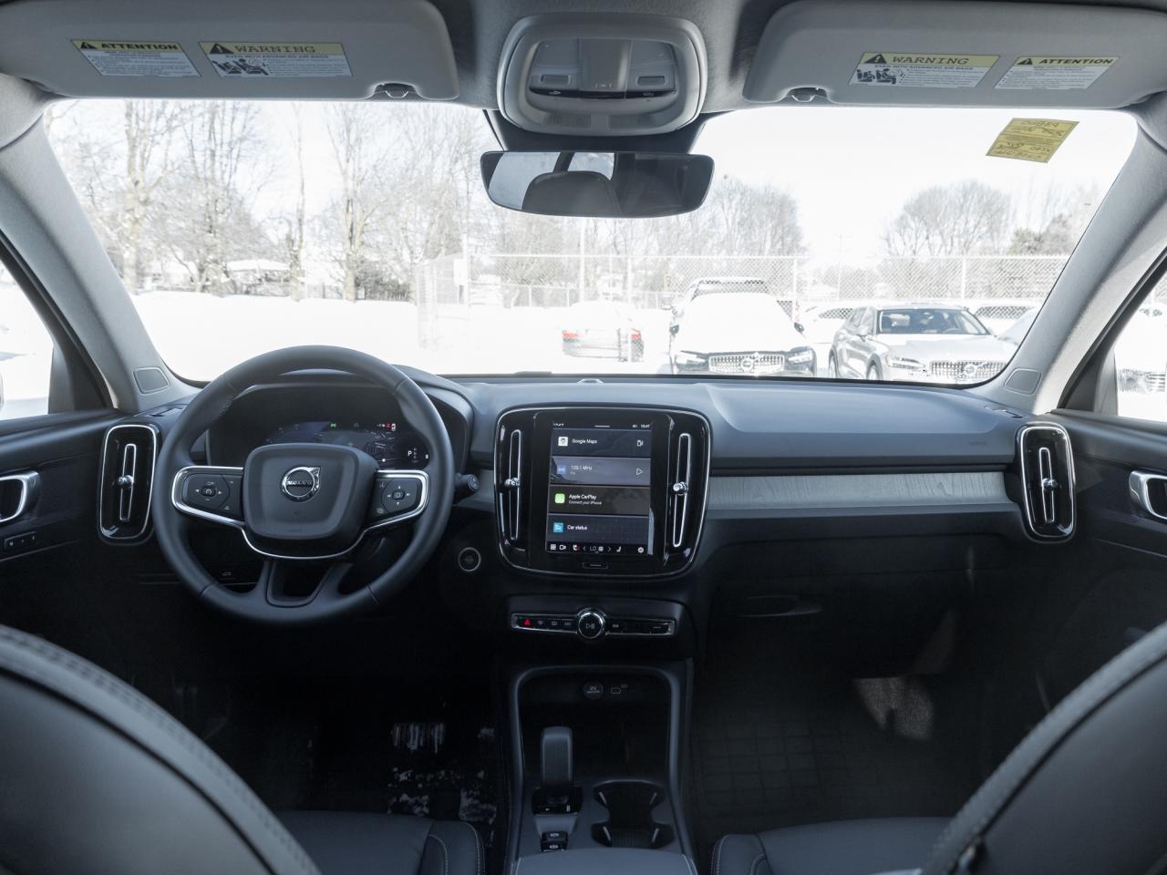 2025 Volvo XC40 B5 AWD Core Bright Theme  CPO FIN RATE 3.49%*-4%* Photo