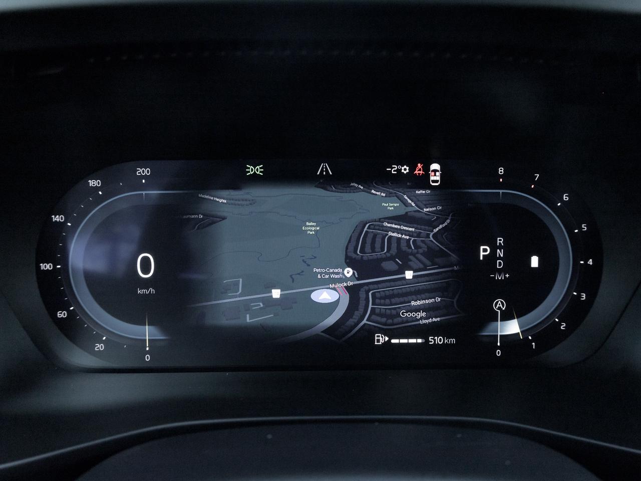 2025 Volvo XC40 B5 AWD Core Bright Theme  CPO FIN RATE 3.49%*-4%* Photo