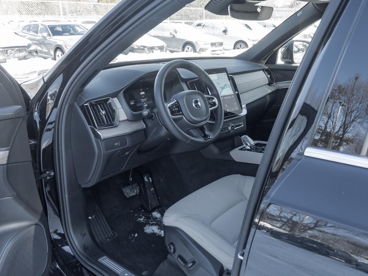 2025 Volvo XC90 2025.5 B6 AWD Bright Theme 7-Seater  CARDAMOM  CPO Photo