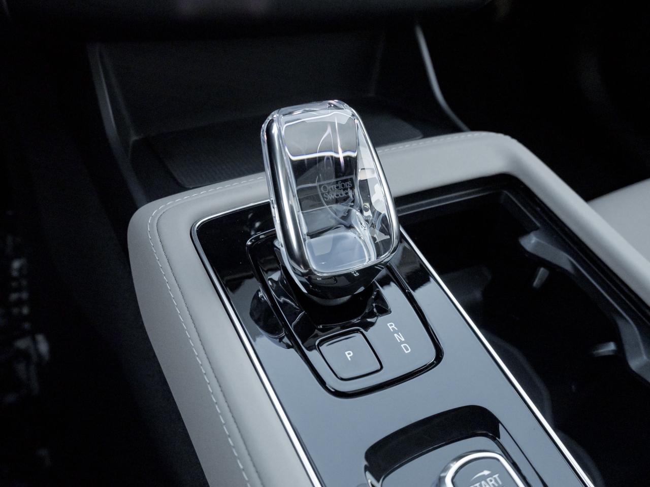 2025 Volvo XC90 2025.5 B6 AWD Bright Theme 7-Seater  CARDAMOM  CPO Photo