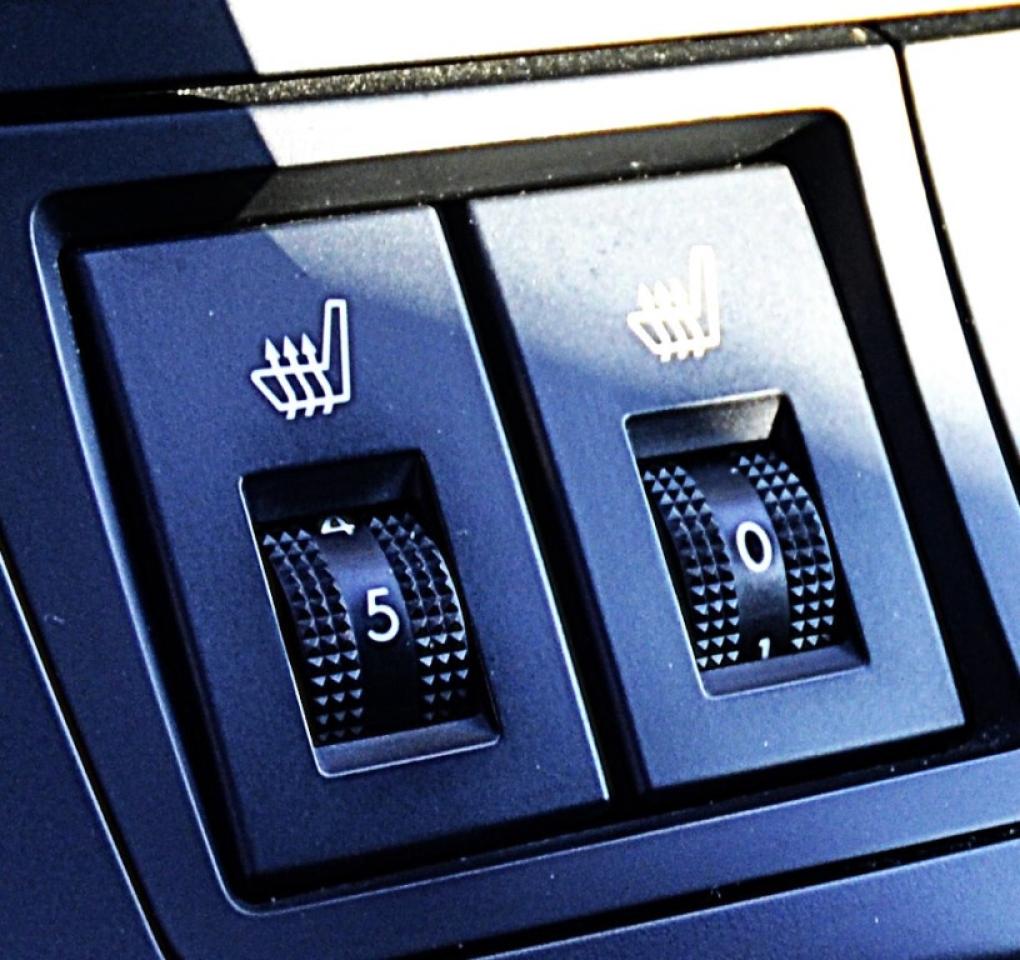 2012 Mazda MAZDA3 4dr Sedan AUTOMATIC GT Edition Photo