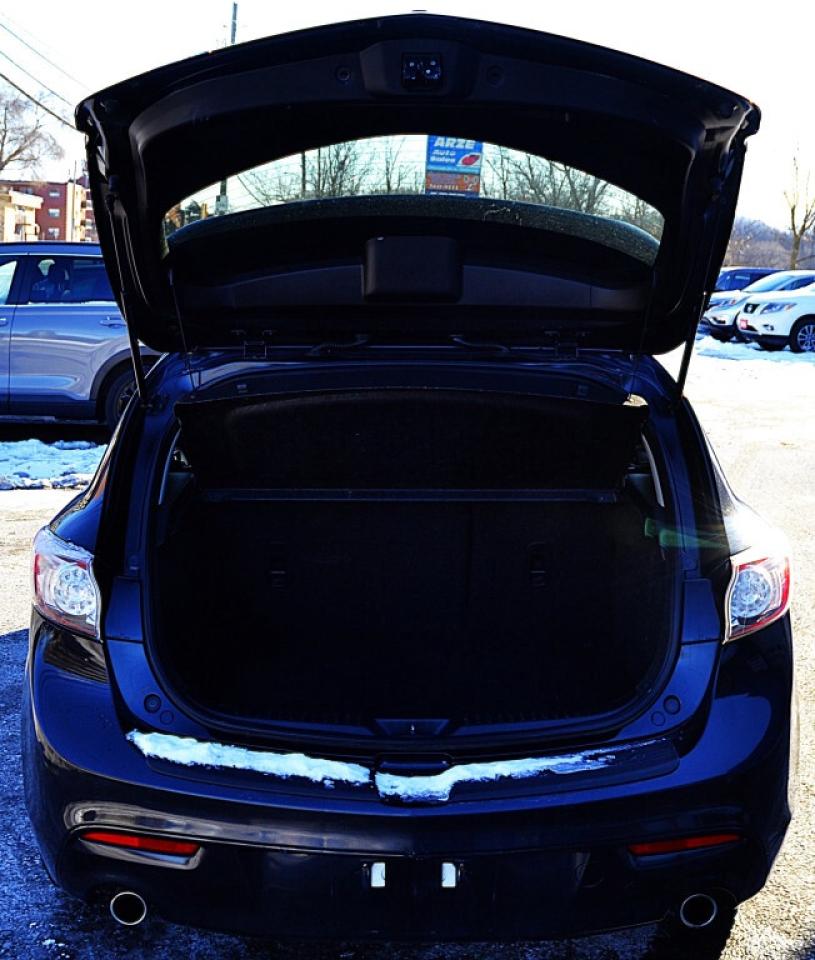 2012 Mazda MAZDA3 4dr Sedan AUTOMATIC GT Edition Photo