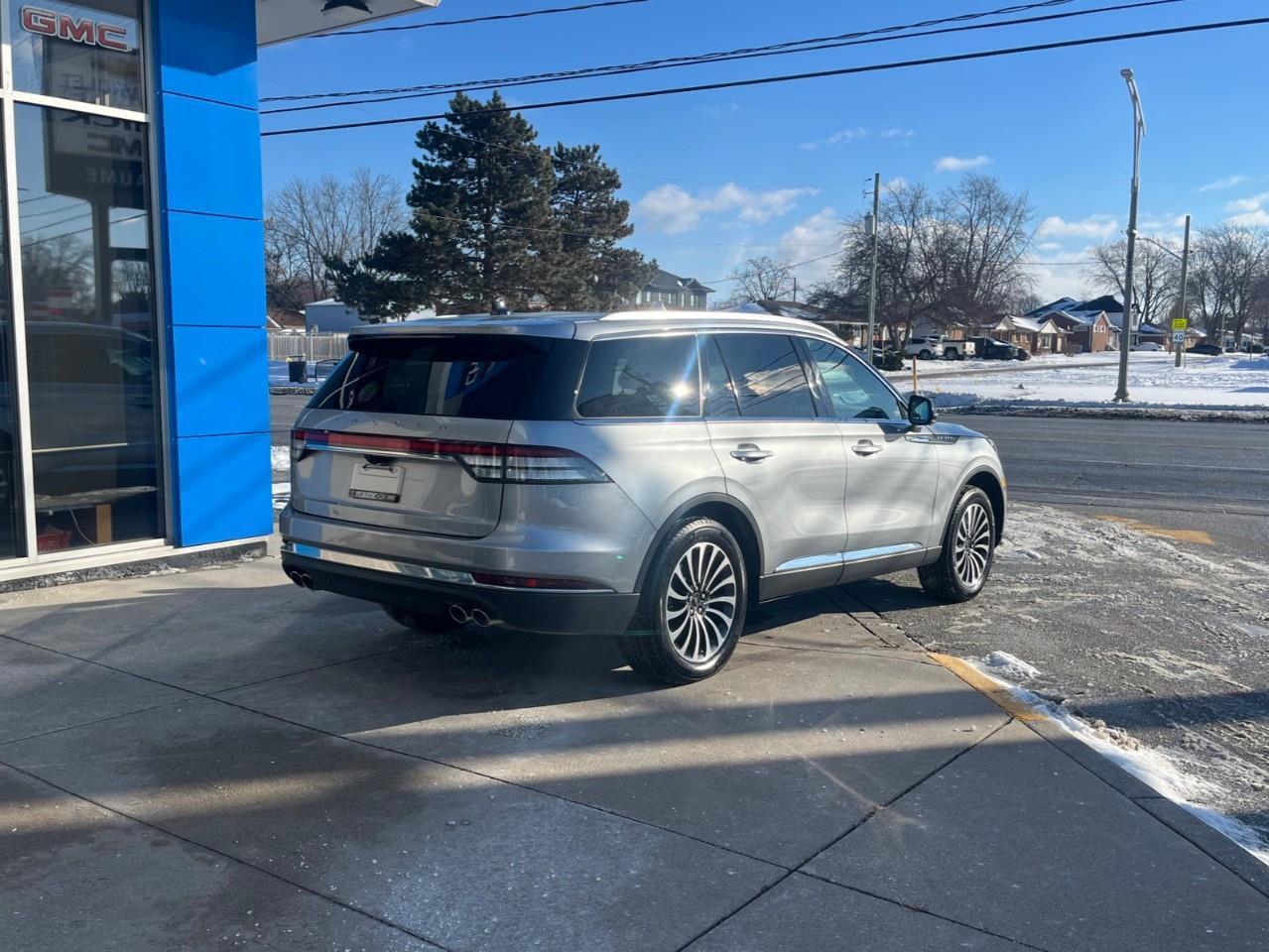 2023 Lincoln Aviator RESERVE PREMIUM FIT AND FINISH Photo