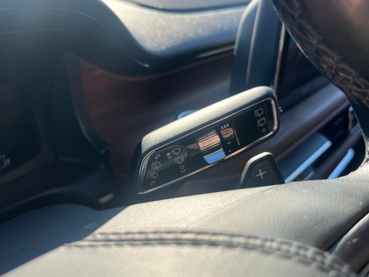 2023 Lincoln Aviator RESERVE PREMIUM FIT AND FINISH Photo