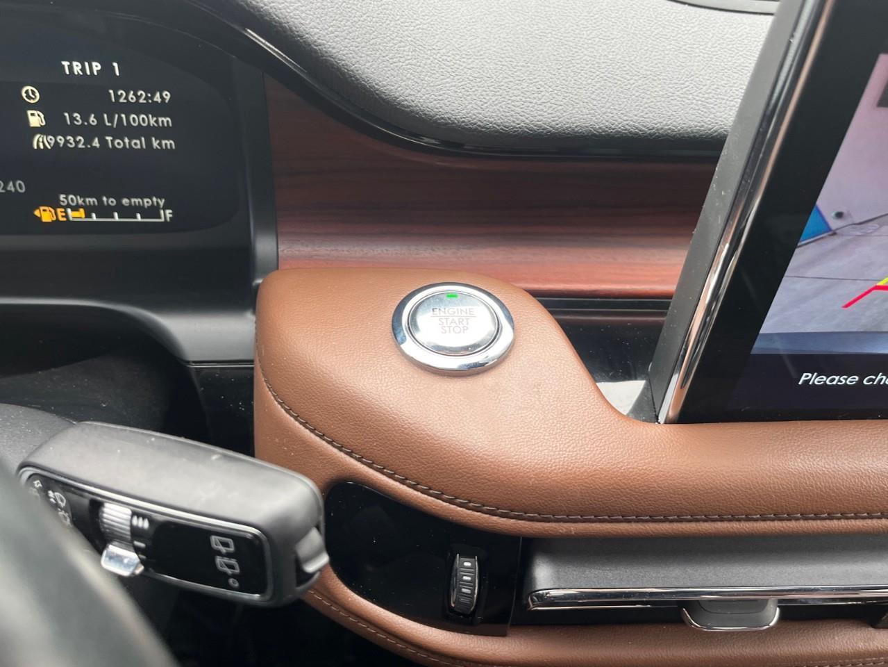 2023 Lincoln Aviator RESERVE PREMIUM FIT AND FINISH Photo