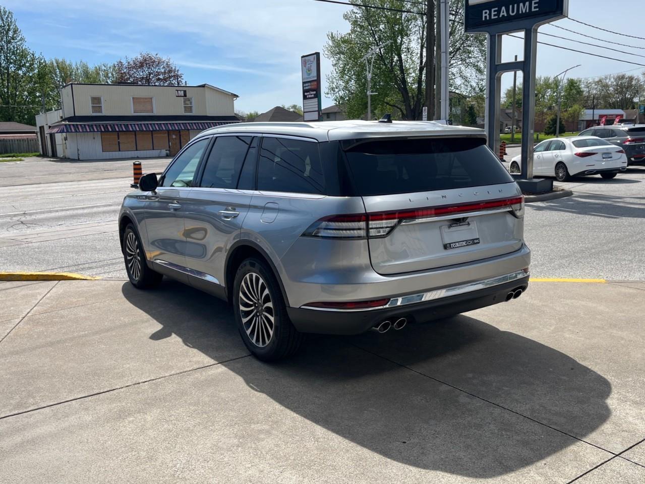 2023 Lincoln Aviator RESERVE PREMIUM FIT AND FINISH Photo