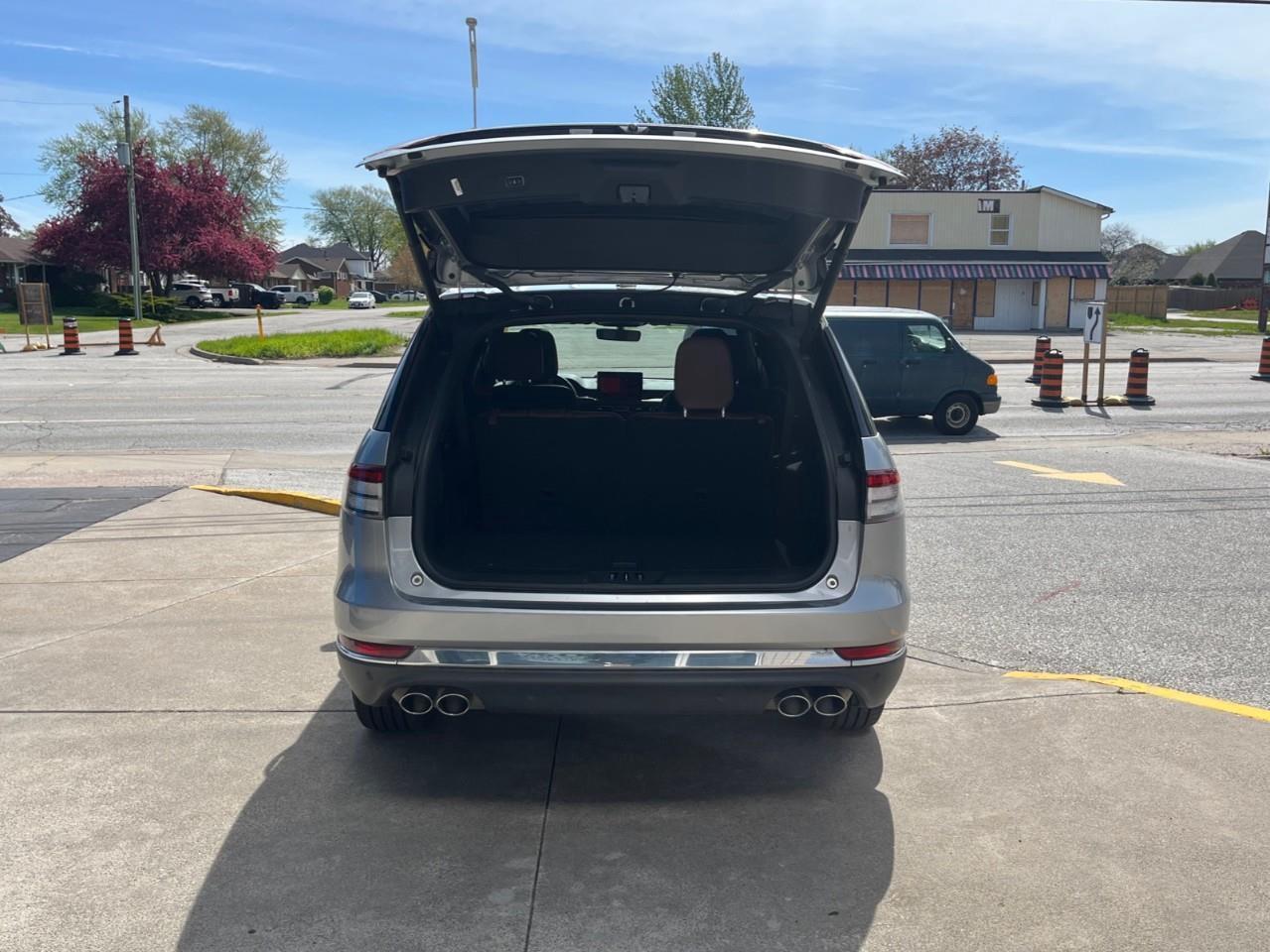 2023 Lincoln Aviator RESERVE PREMIUM FIT AND FINISH Photo