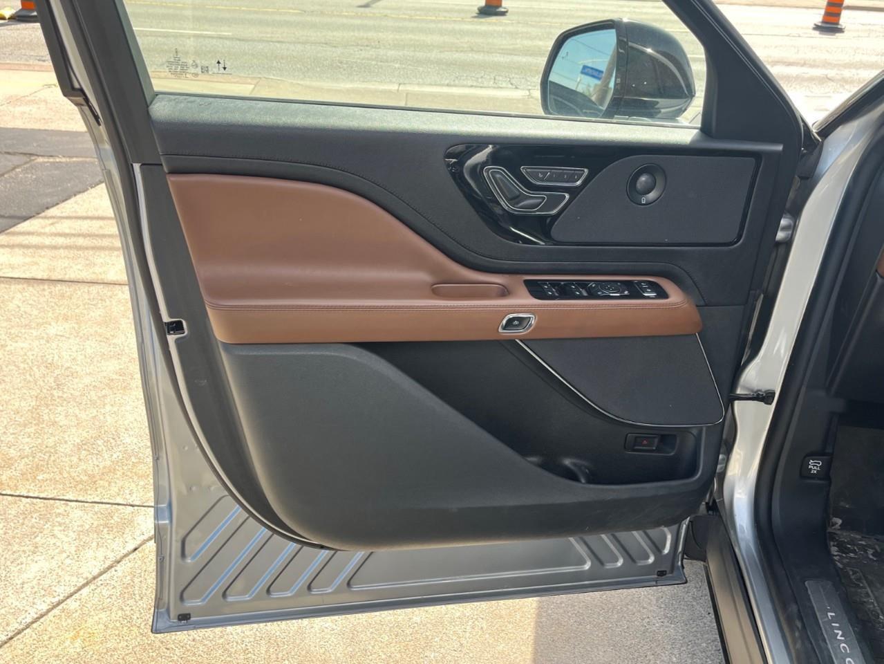 2023 Lincoln Aviator RESERVE PREMIUM FIT AND FINISH Photo