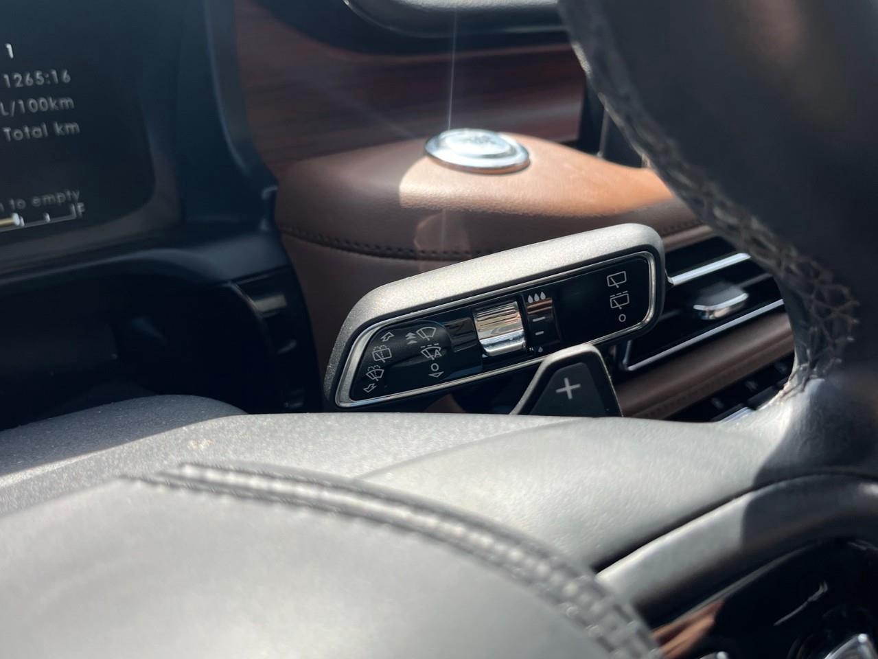 2023 Lincoln Aviator RESERVE PREMIUM FIT AND FINISH Photo