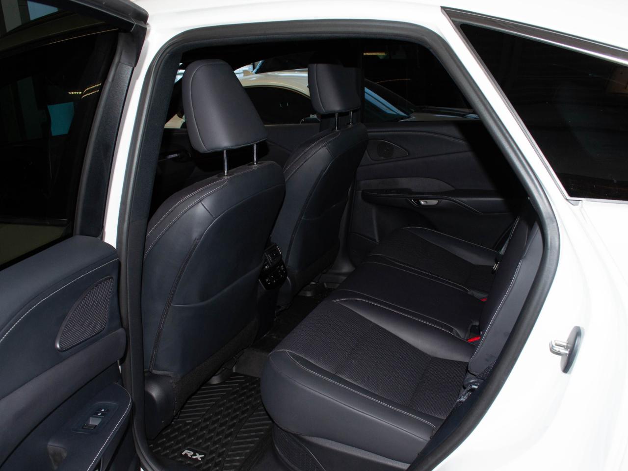 2023 Lexus RX 350H  Photo