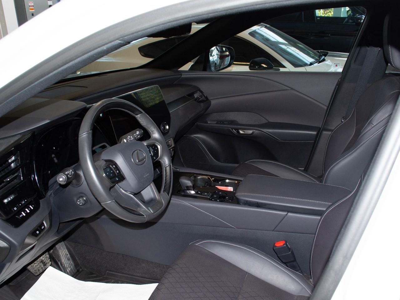 2023 Lexus RX 350H  Photo