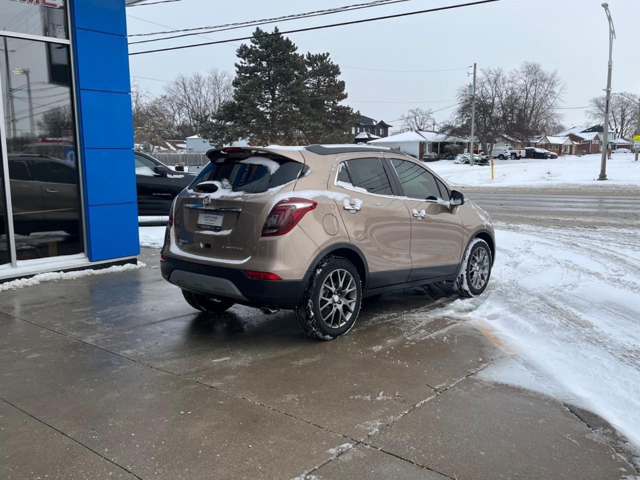 2018 Buick Encore Sport Touring LOCAL TRADE Photo4