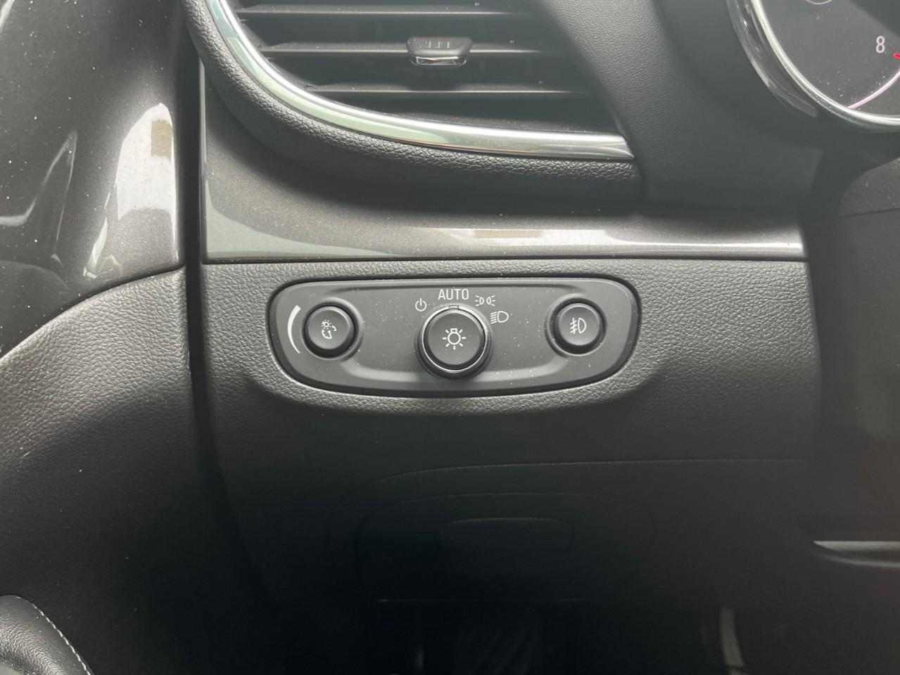 2018 Buick Encore Sport Touring LOCAL TRADE Photo