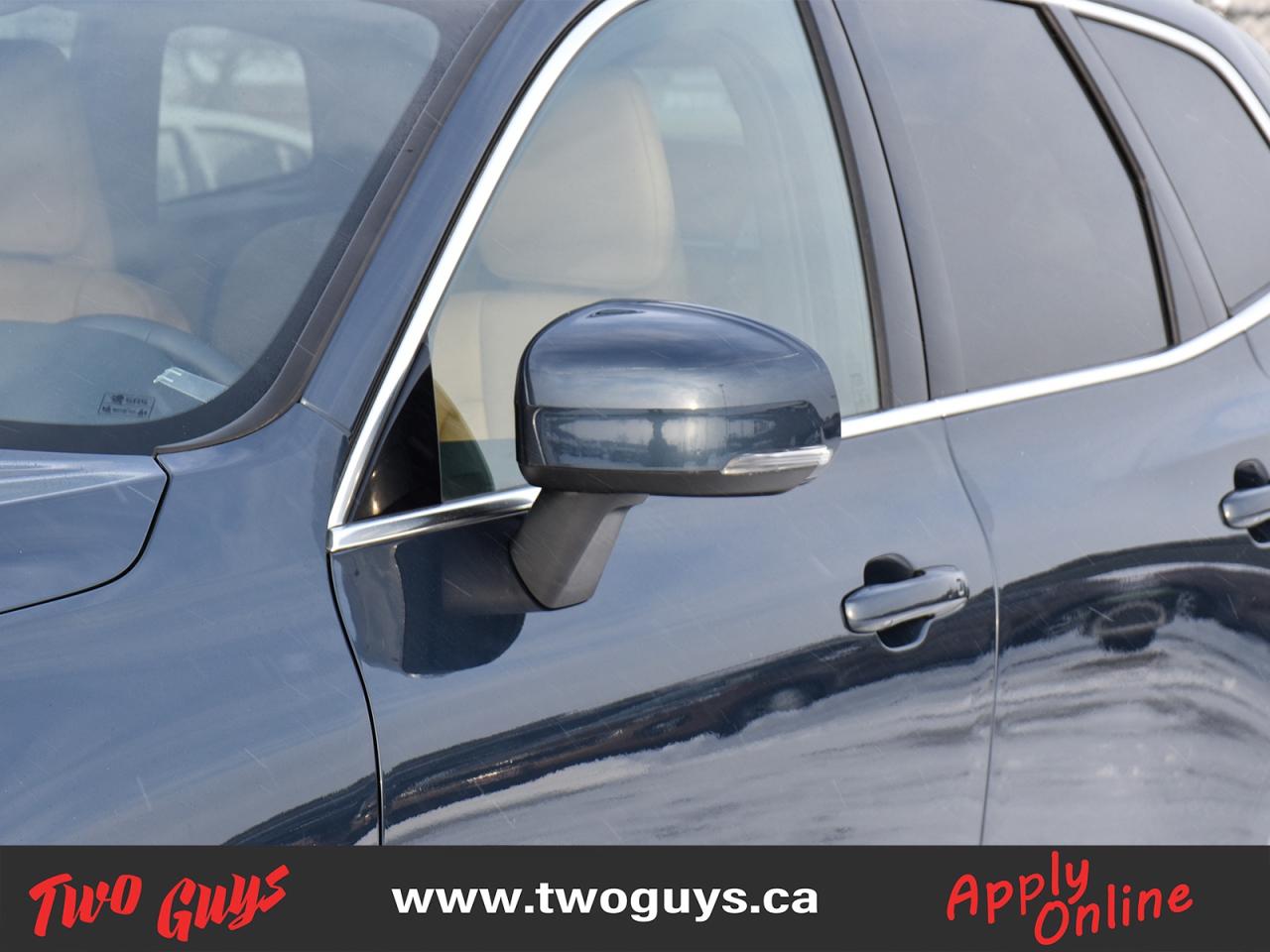 2020 Volvo XC60 T6 Momentum   Panoroof   Nav   Lthr Photo3