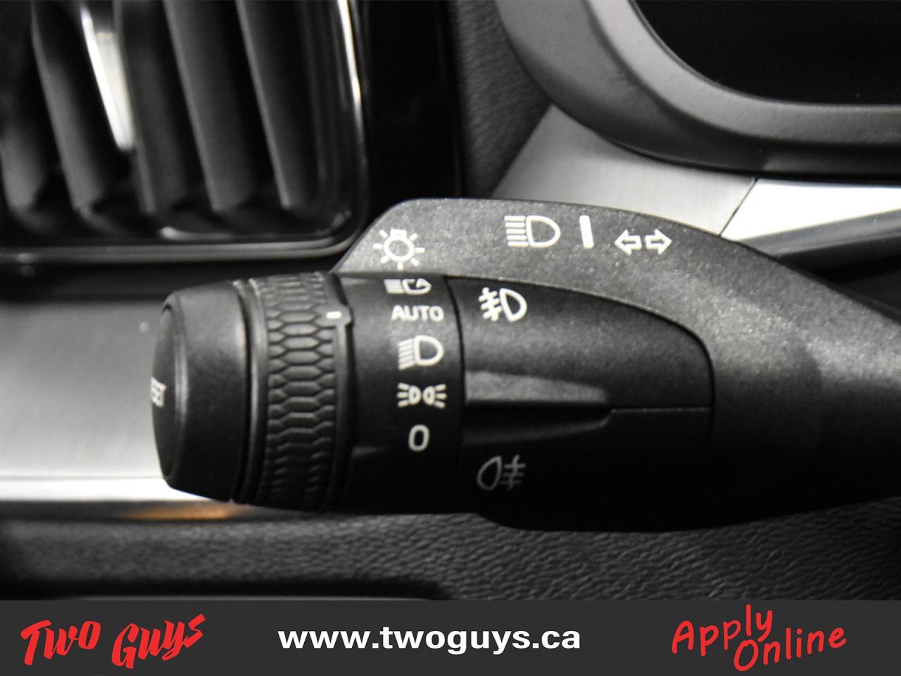 2020 Volvo XC60 T6 Momentum   Panoroof   Nav   Lthr Photo