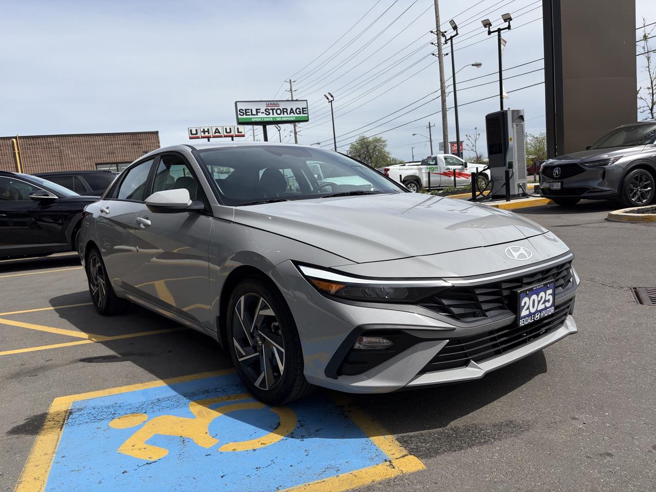 2025 Hyundai Elantra Preferred IVT w-Tech Pkg   Starting from 4.69% OAC Photo