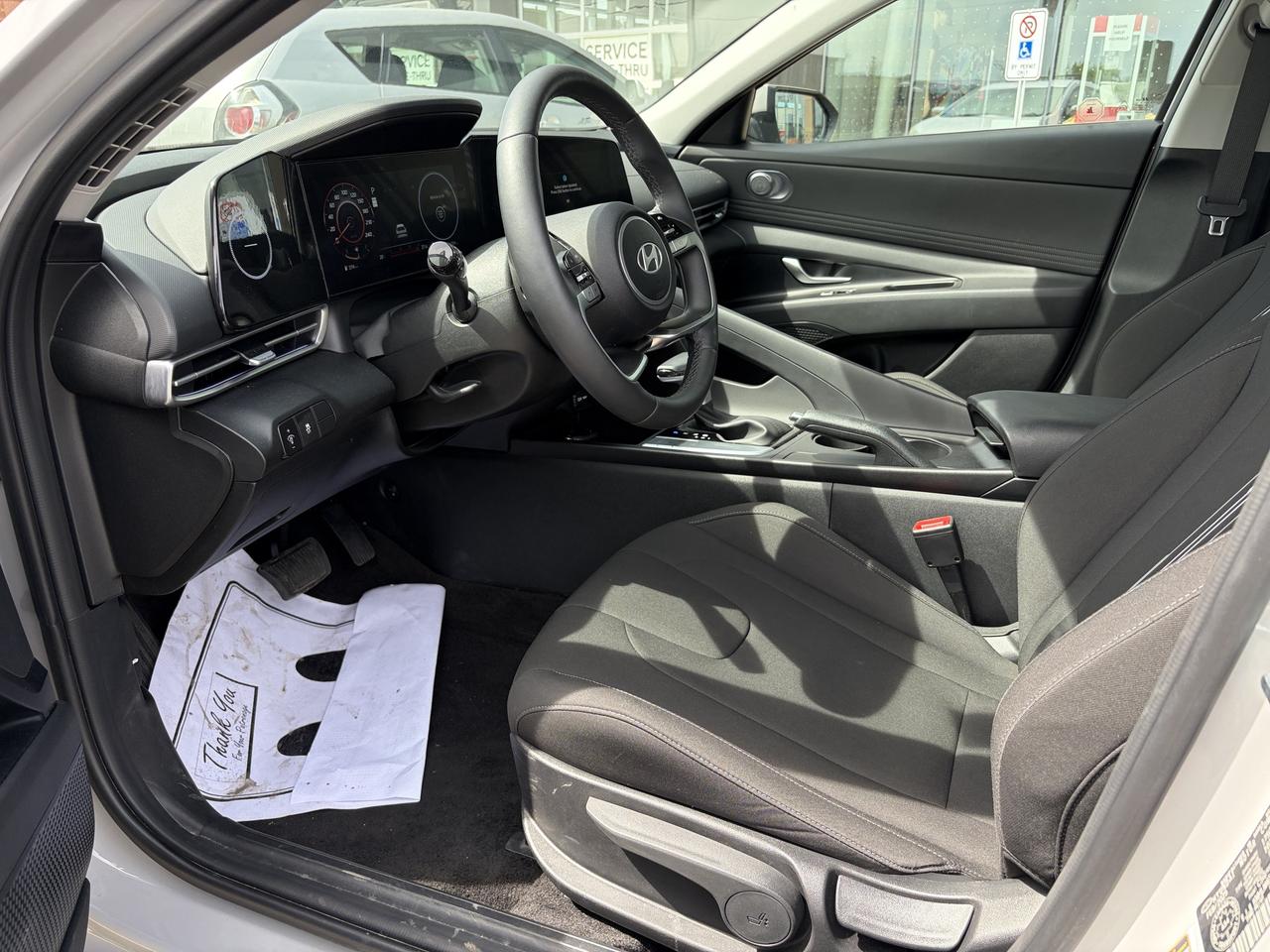 2025 Hyundai Elantra Preferred IVT w-Tech Pkg   Starting from 4.69% OAC Photo