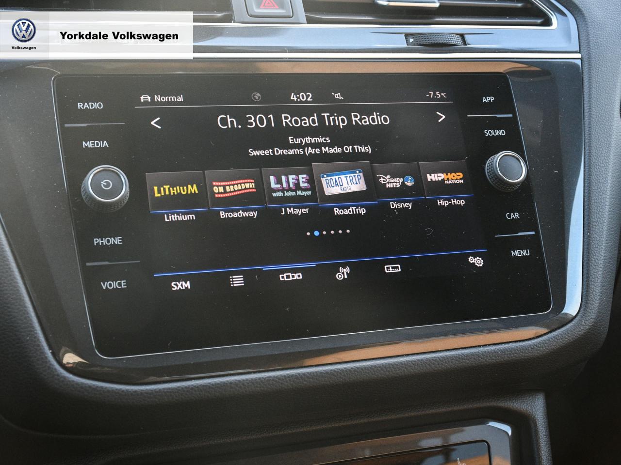 2022 Volkswagen Tiguan  Photo