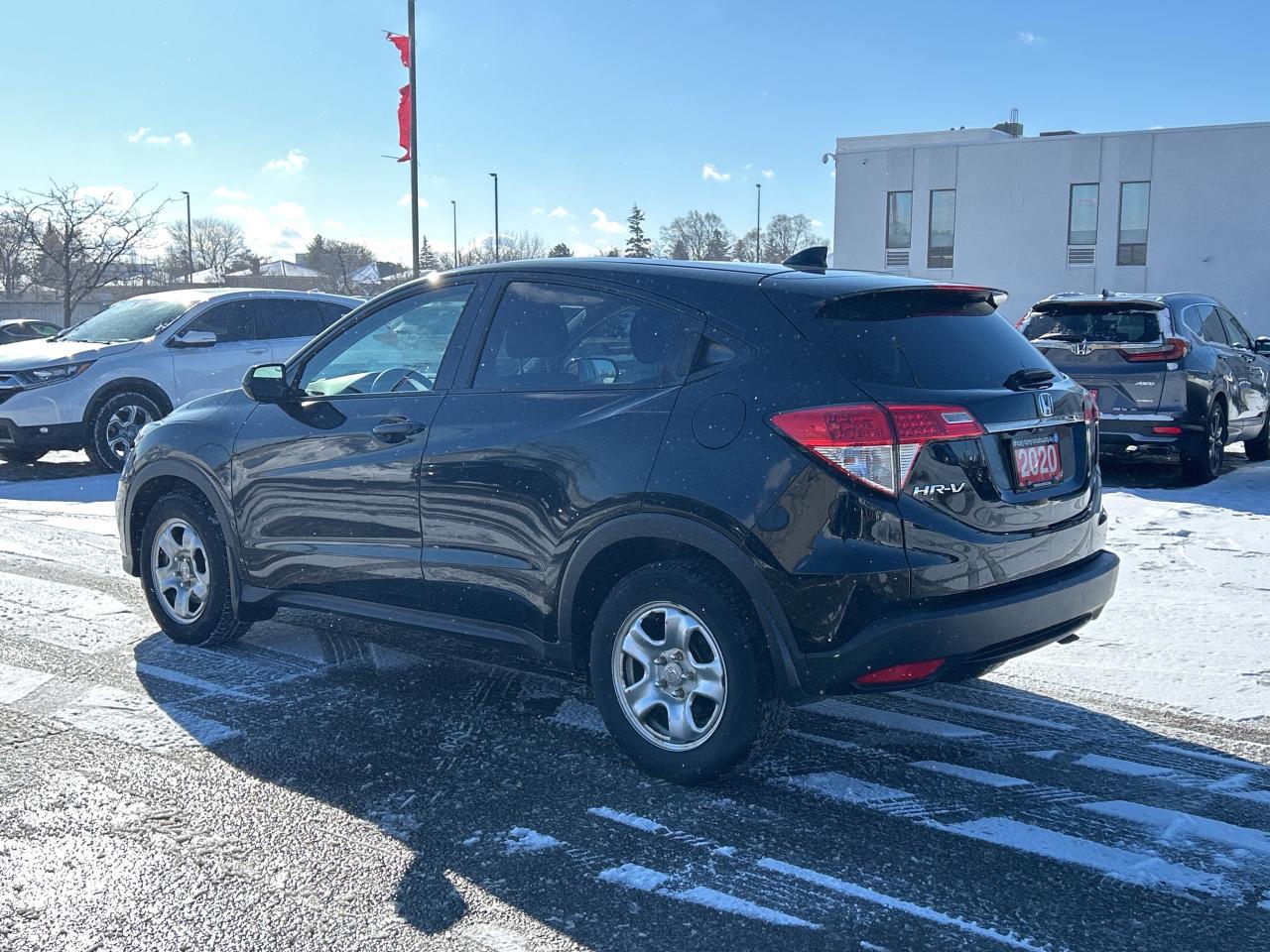 2020 Honda HR-V LX FWD CarPlay  Bluetooth Rear Camera H.Seats Photo