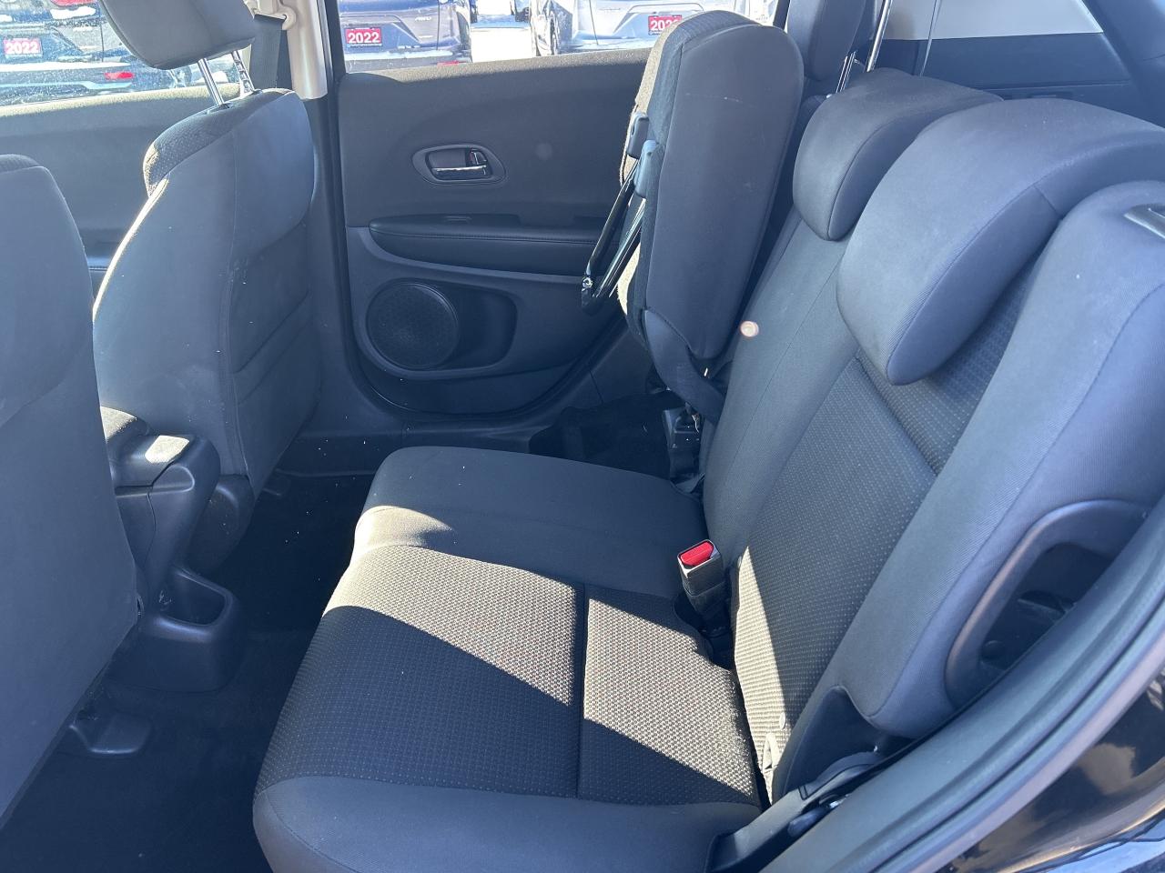 2020 Honda HR-V LX FWD CarPlay  Bluetooth Rear Camera H.Seats Photo