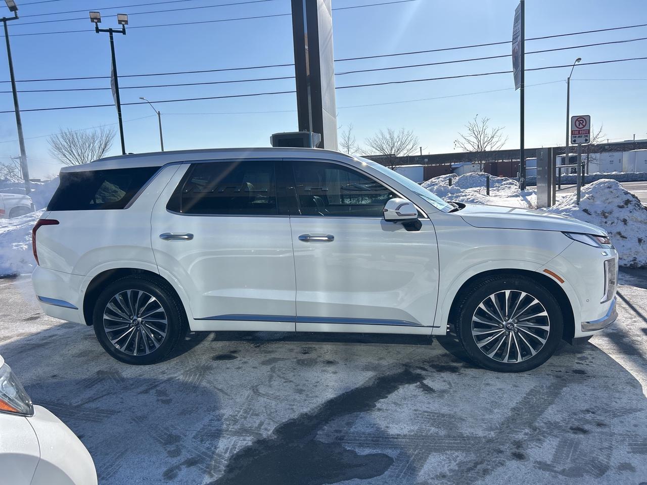 2023 Hyundai PALISADE Ultimate Calli 7-Pas AWD   Starting from 5.29% OAC Photo4