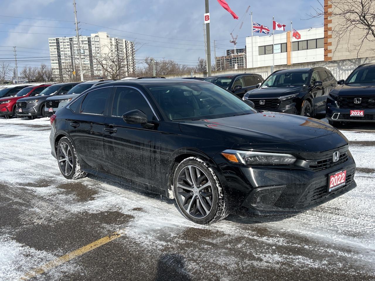 2022 Honda Civic Sedan Touring Leather  Navigation  Sunroof  CarPlay Photo