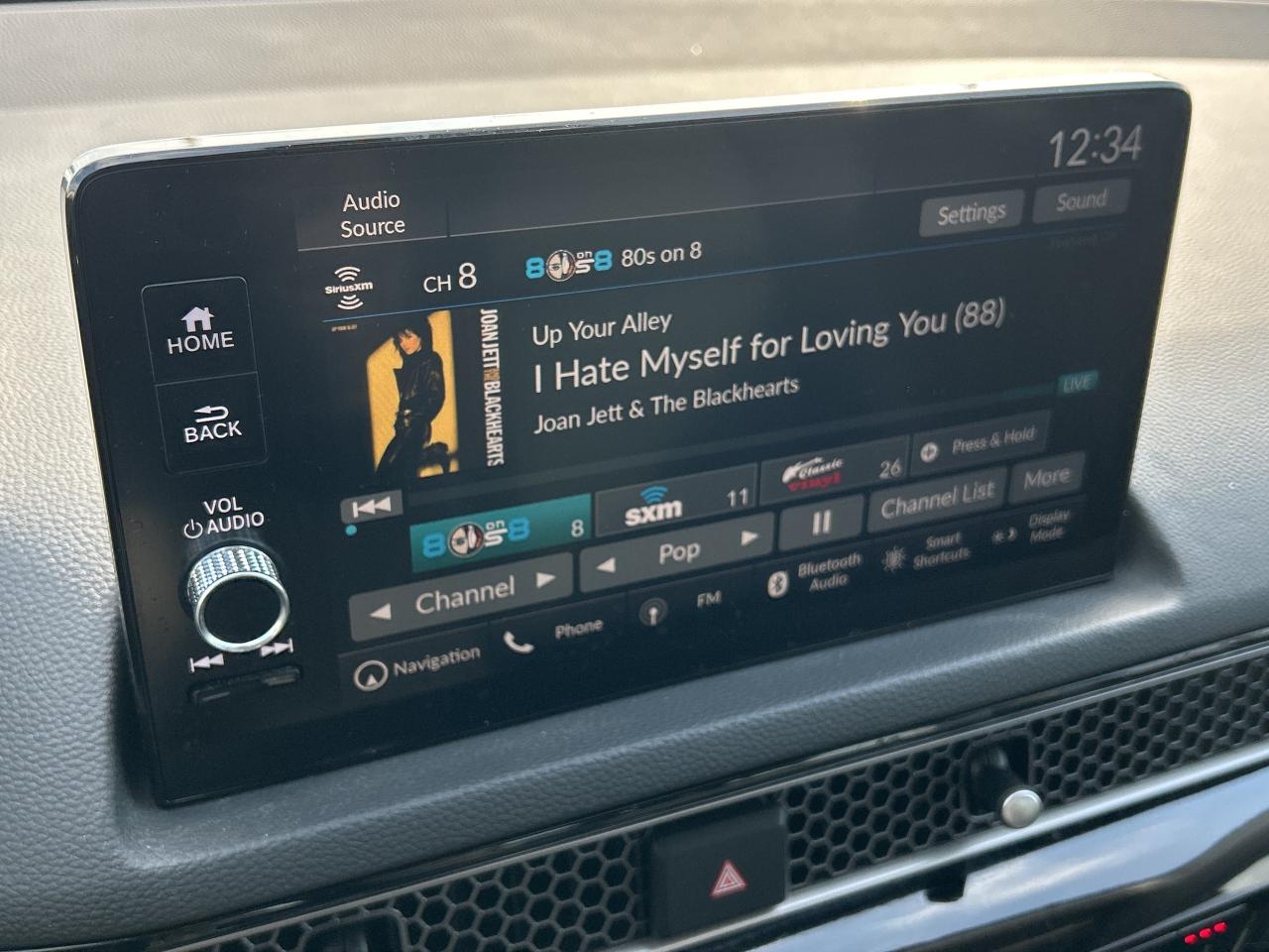 2022 Honda Civic Sedan Touring Leather  Navigation  Sunroof  CarPlay Photo