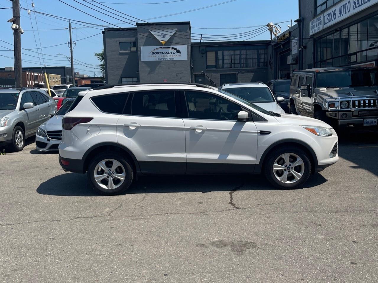 2014 Ford Escape FWD 4dr SE Navigation/Backup cam/A/C/Heated seats Photo