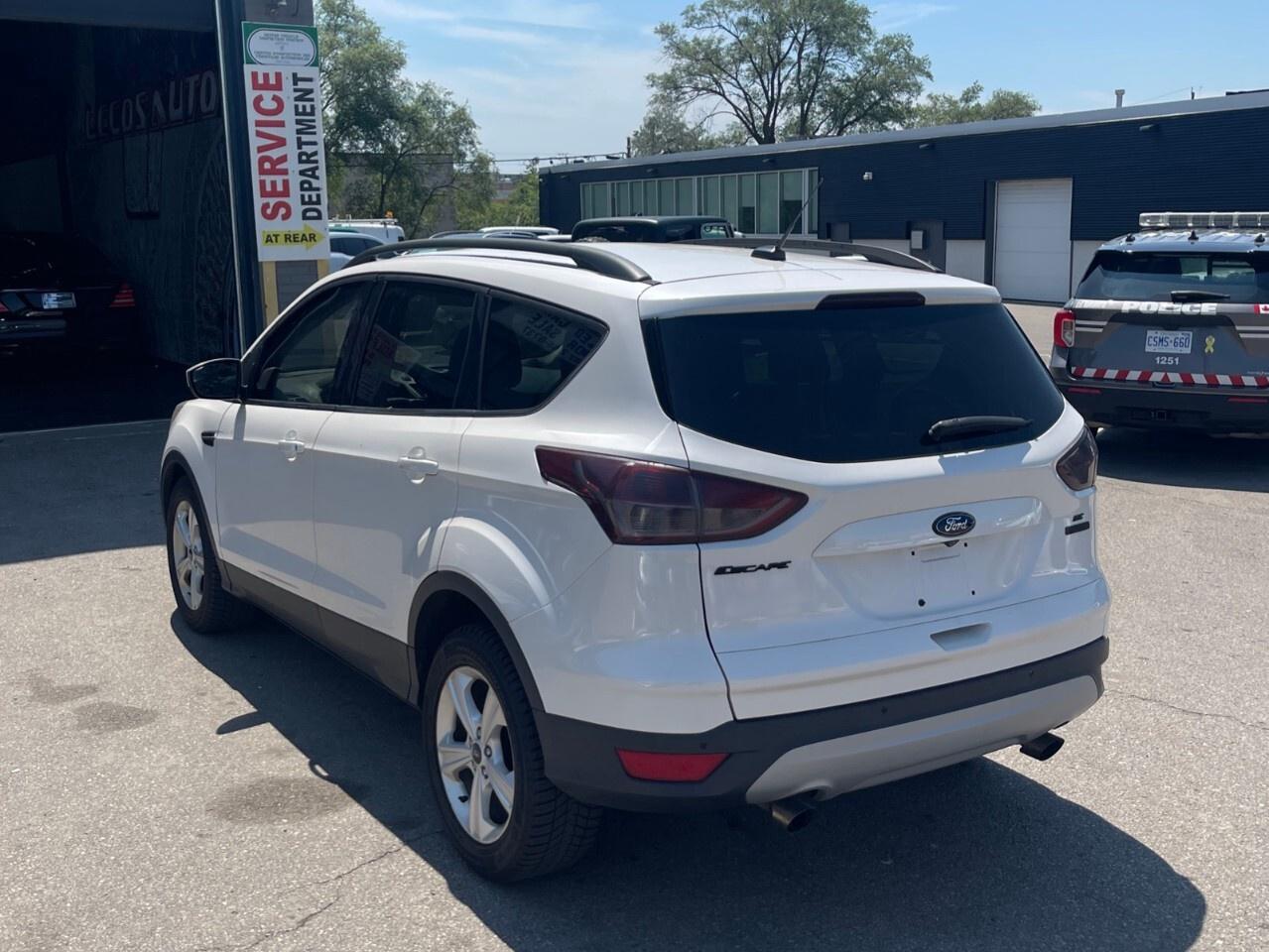 2014 Ford Escape FWD 4dr SE Navigation/Backup cam/A/C/Heated seats Photo